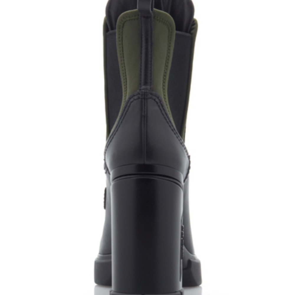 💜SOLD❤️[prada] Brand new prada hiking boots - Picture 5 of 8